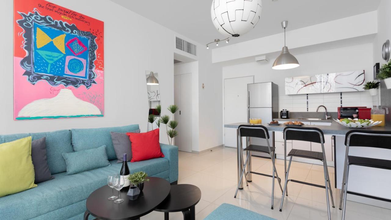Stylish 1Br Flat For 4 Ppl In Allenby By Holyguest تل أبيب المظهر الخارجي الصورة