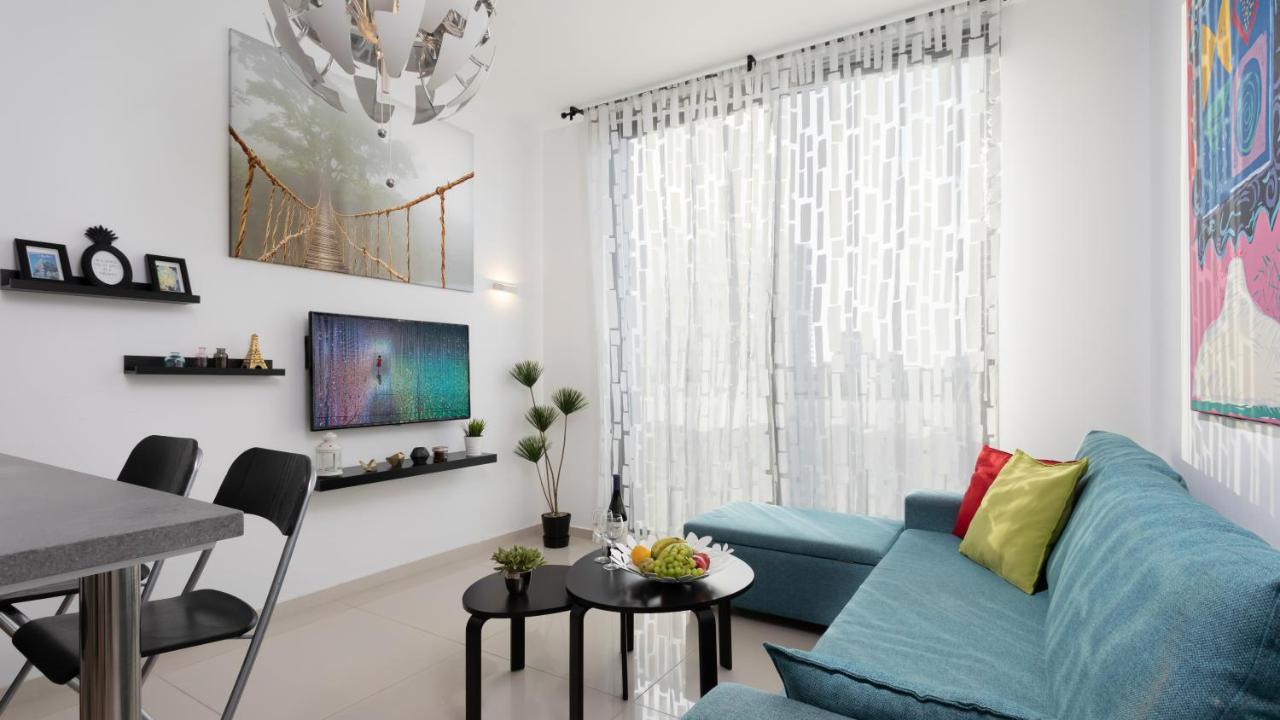 Stylish 1Br Flat For 4 Ppl In Allenby By Holyguest تل أبيب المظهر الخارجي الصورة